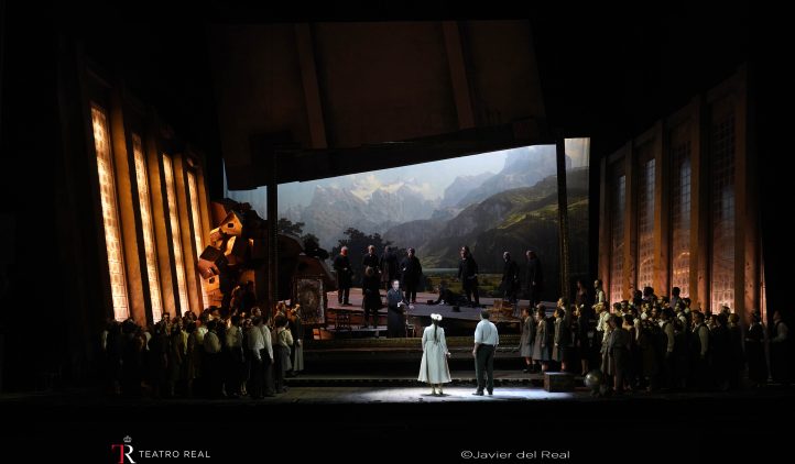 Con las 18 funciones de Madama Butterfly  el Teatro Real ha puesto fin a la Temporada 2023-2024 del Teatro Real, la 27ª desde su reapertura, en 1997. La programación de ópera, con 21 títulos, 13 de los cuales nunca se habían presentado en la historia del Teatro Real y eran inéditos para la mayoría del público, fue ambiciosa y exigente, pero, una vez más, el público la ha refrendado con su presencia y la crítica, con su valoración.