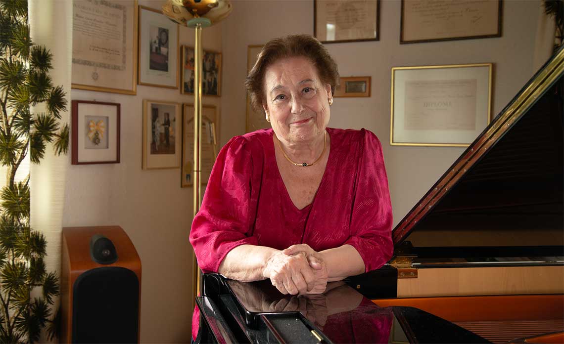 UN PIANO PICTÓRICO Y COLORISTAObras de Soler, Schumann, Albéniz, Ravel, Mompou y Granados. María Luisa Cantos, piano. Auditorio, sala de cámara. Festival de San Lorenzo de El Escorial, 2 de agosto de 2024.