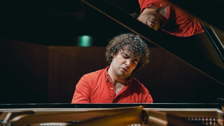 Pianismo de alturaObras de Chopin, Mompou y Albéniz. Martín García García, piano. Basílica de San Martiño, Foz. 15 de agosto de 2024. Festival Bal y Gay.