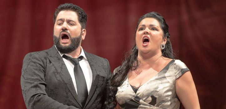 Ana Netrebko actuará con el tenor Yusif Eyvazov, la soprano Daria Rybak el barítono Jérôme Boutillier, el bajo Christian Díaz, los tenores Mikeldi Atxalandabaso y Pablo García-López, el Coro y la Orquesta Titulares del Teatro Real y el Coro de RTVE, bajo la dirección de Denis Vlasenko. Interpretarán un programa íntegramente dedicado a Giacomo Puccini, con arias y piezas de Turandot, Manon Lescaut, La bohème, Edgar, Tosca y Madama Butterfly, coincidiendo con el centenario de la muerte del compositor. 