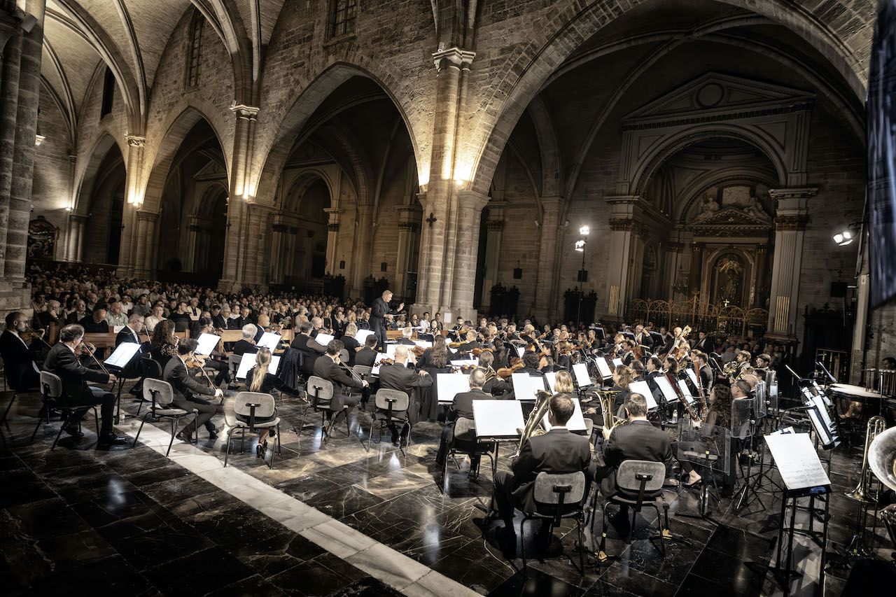 Bruckner, de verdadCONCIERTO EXTRAORDINARIO EN LA CATEDRAL DE VALÈNCIA. Programa: Séptima sinfonía, de Anton Bruckner. Orquesta de Valencia. Director: Alexander Liebreich. Fecha: miércoles, 23  de octubre de 2024.