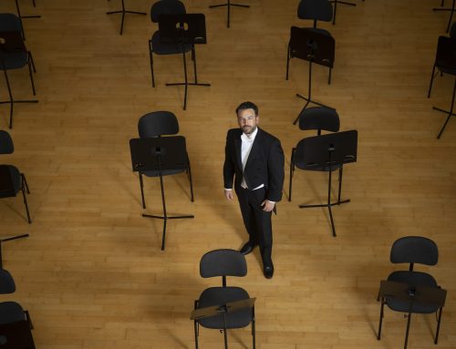 Les Arts comunica que James Gaffigan finalizará su etapa como director musical tras concluir la Temporada 2024/25