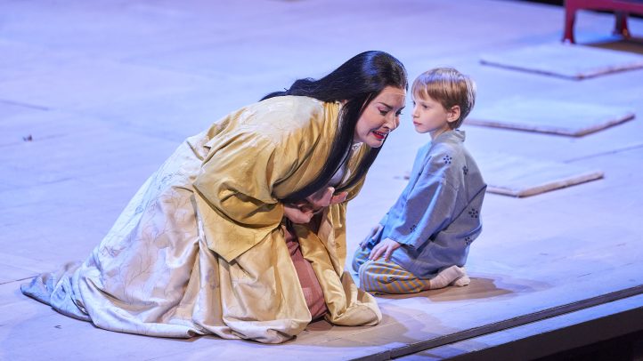 Madama Butterfly cierra el año Puccini en el Liceu de BarcelonaGiacomo Puccini: Madama Butterfly. Sonya Yoncheva, Matthew Polenzani, Lucas Maechem, Annalisa Stroppa, Juan Noval-Moro, Carlos Cosías. Coro y Orquesta del Gran Teatre del Liceu. Dirección musical: Paolo Bortolameolli. Dirección de escena: Moshe Leiser y Patrice Caurier. Gran Teatre del Liceu, 9 de diciembre de 2024.